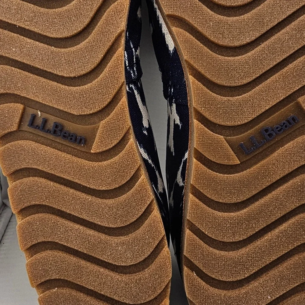 LLBean Womens Shoes Slip On Ikat Print Navy White Size 7‎ Medium Flat Espadrille - Picture 4 of 9